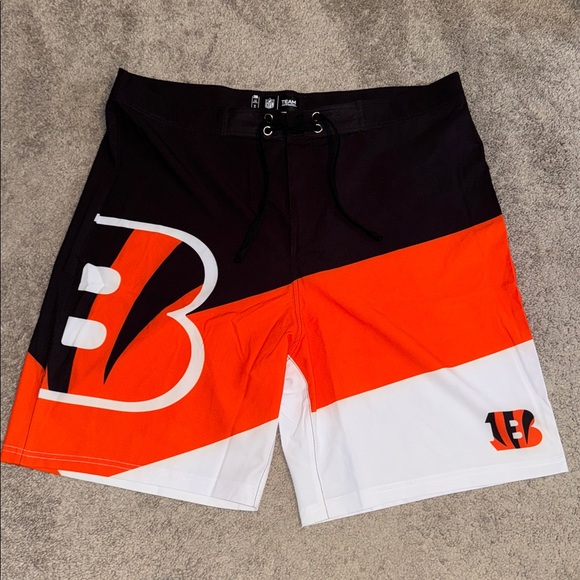 FOCO Cincinnati Bengals Color Dive Board shorts 2XL mens swim trunks NFL - Picture 2 of 6
